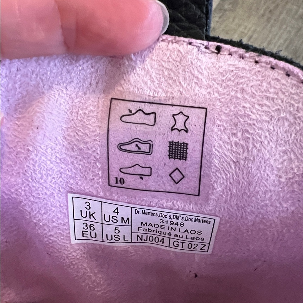 Dr. Martens Junior Heart Nappa Patent Leather boots size 5L New w/box - Picture 7 of 7